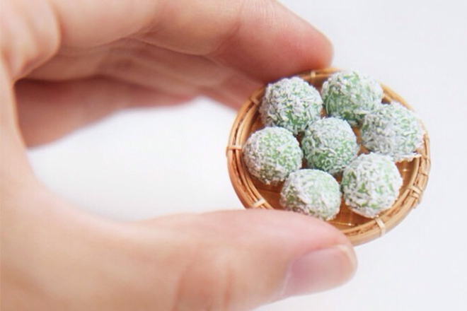 Miniature food sculptures: Jocelyn Teo. Photos: Xinman (@handxmade) and Janice (@msparkpark)
